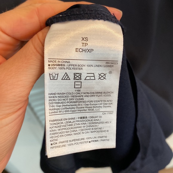 Banana Republic Mixed Media Top - Picture 7 of 7